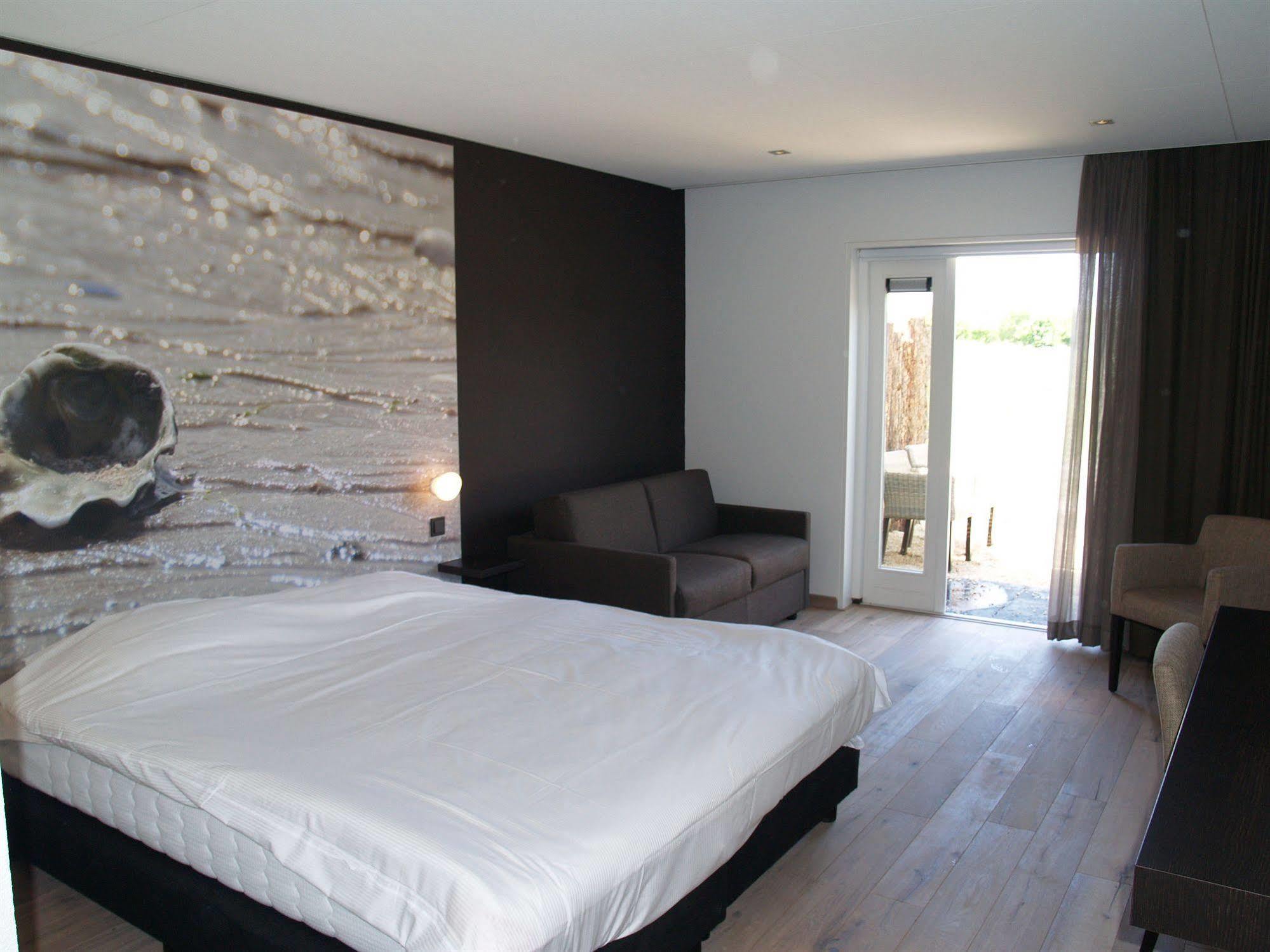 Fletcher Landgoedhotel Renesse Exteriör bild